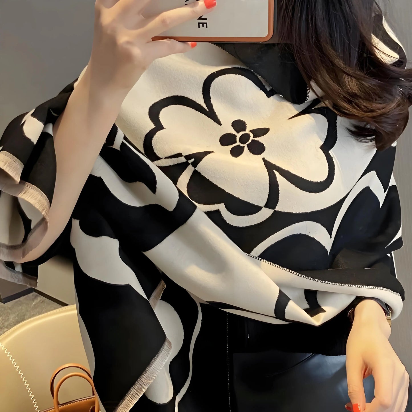 Luxury Women’s Shawl – Lightweight Black & White Scarf